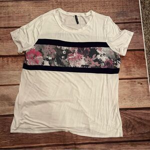 Glitzy Girlz Floral Stripe Tshirt in a Size 2x